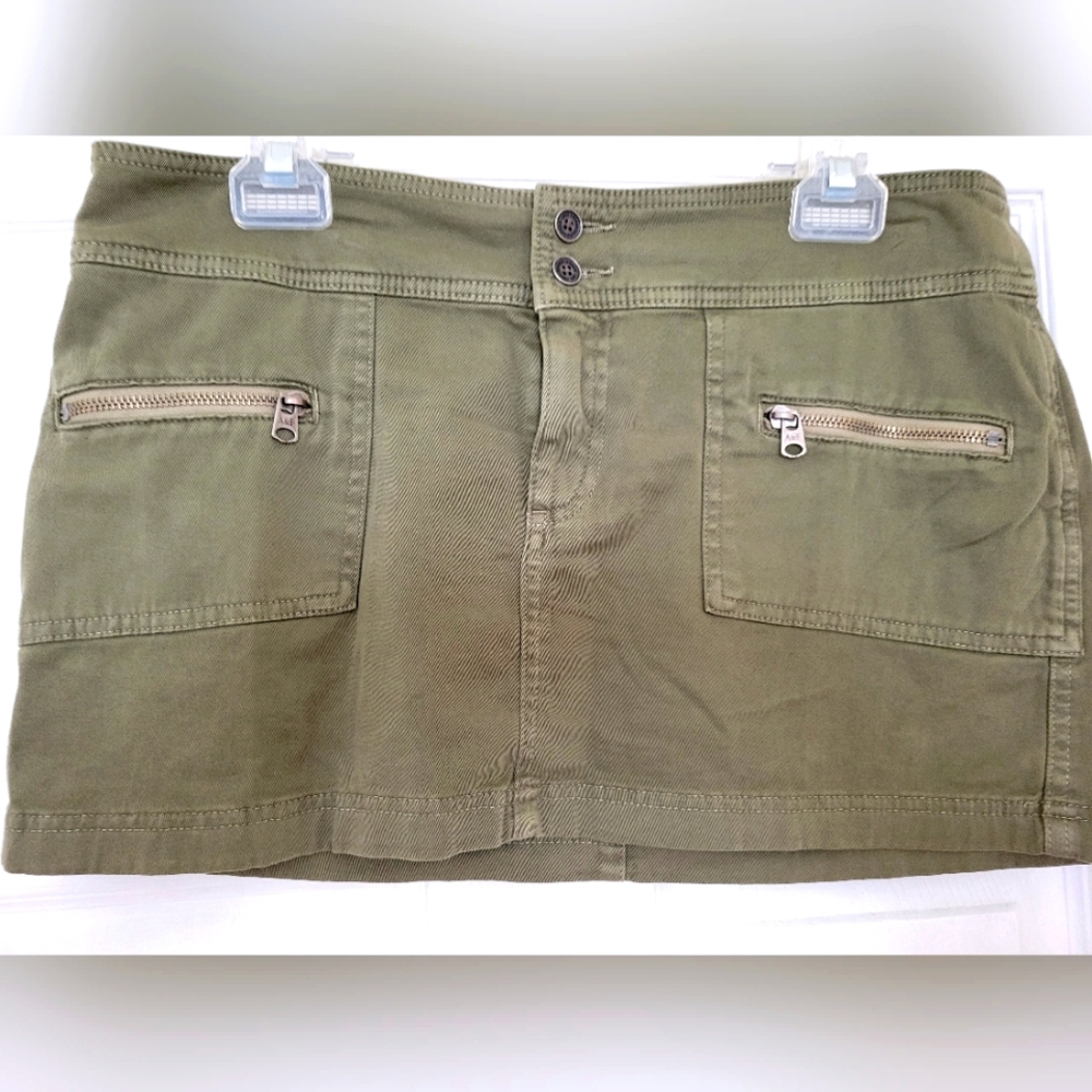 NWOT Abercrombie and Fitch Skirt